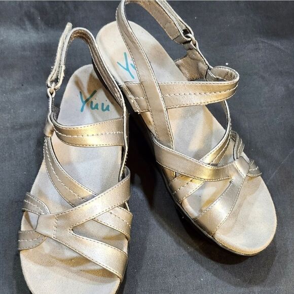 YUU WOMEN'S OPEN-TOE MULTI-STRAPS SLIP-ON SANDAL - Picture 16 of 16